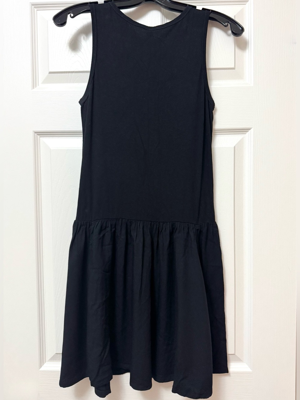 Uniqlo Black Sleeveless Button-Front Dress - Picture 2 of 2